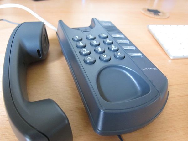 SIP trunking: replace landline with Plivo and SIP
phone